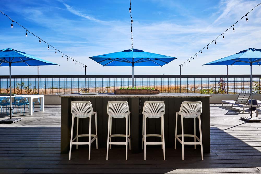 Surfside Apartments Bar Seating View Chicago Lakefront